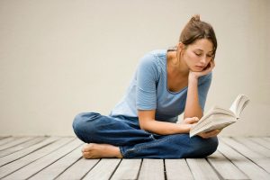 Leitura como Terapia: Como os Livros Podem Melhorar sua Saúde Mental